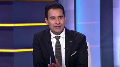 كريم رمزي يهاجم “كاف”: التحكيم سيئ وعدم تطبيق الـVAR يثير الشكوك في توجيه المباريات