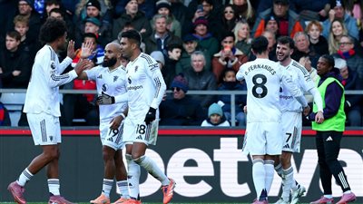 مانشستر يونايتد يقلب الطاولة على كريستال بالاس ويقتنص فوزًا ثمينًا في الدوري الإنجليزي