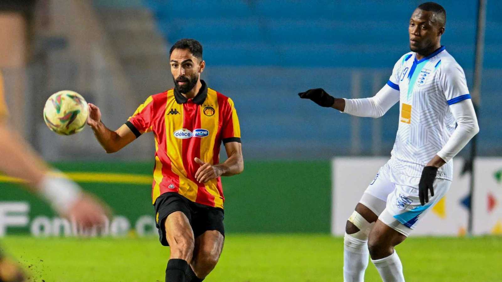 3 أسباب تدفع رئيس الترجي التونسي لتأجيل إقالة ماهر الكنزاري