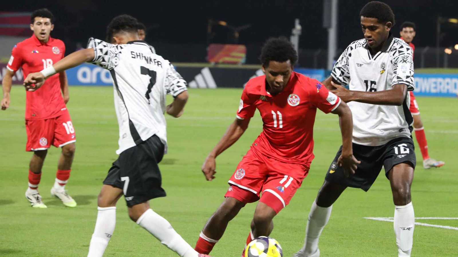 3 ضربات موجعة لمنتخب تونس للناشئين وإصابة خطيرة لنجم سان جيرمان