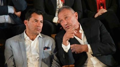 وزير الشباب والرياضة يهنئ الكابتن محمود الخطيب ومجلس إدارة النادي الأهلي الجديد