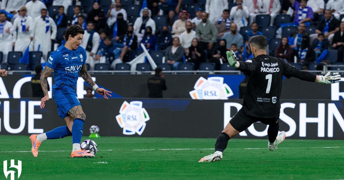 مراد باتنا يحقق التقدم للفتح وداروين نونيز يعادل للهلال