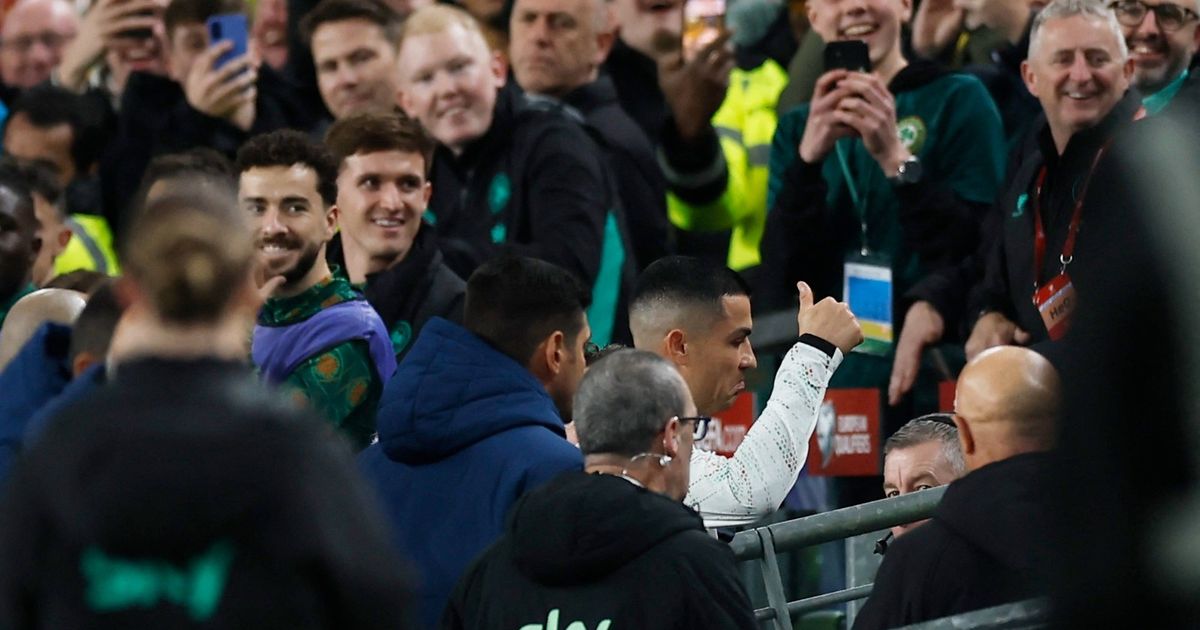 شاهد لحظة طرد كريستيانو رونالدو في مباراة البرتغال وأيرلندا