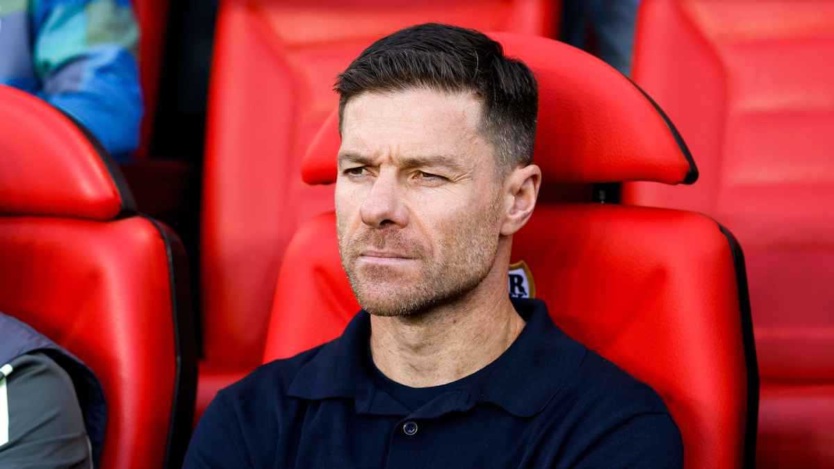 5 ضربات متتالية.. هل قرر ريال مدريد “طرد” تشابي ألونسو؟