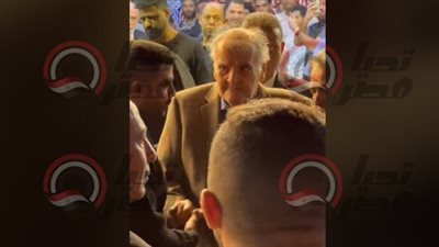 ممدوح عباس رئيس نادي الزمالك السابق يشارك في عزاء الراحل محمد صبري (صور)