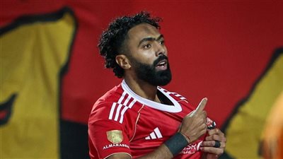 حسين الشحات: نسعى للتتويج بكأس السوبر المصري.. ولا فرق بين من يشارك ومن يجلس على الدكة