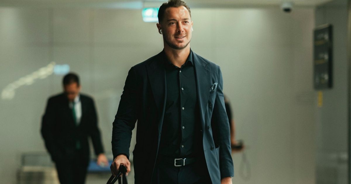 يايسله يكشف سر فوز الأهلي على القادسية رغم النقص العددي