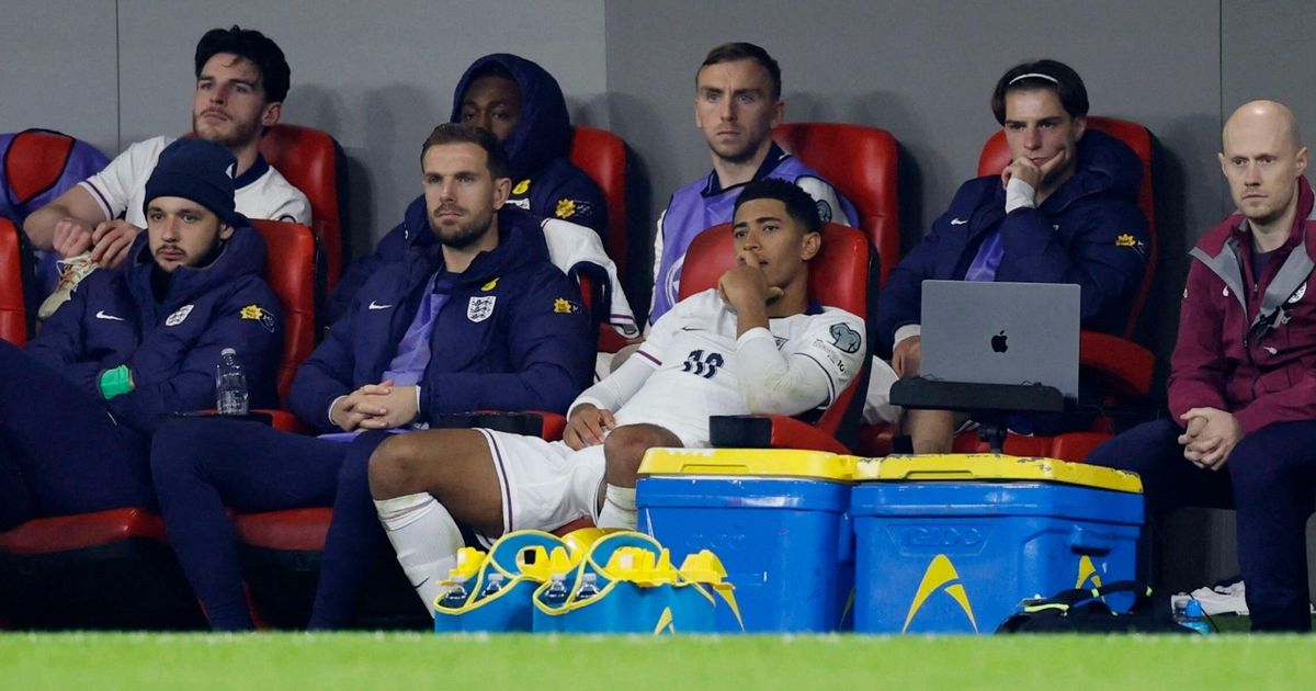 ليس مثل نغولو كانتي.. نجم إنجلترا يشير لعنصرية ضد بيلينغهام