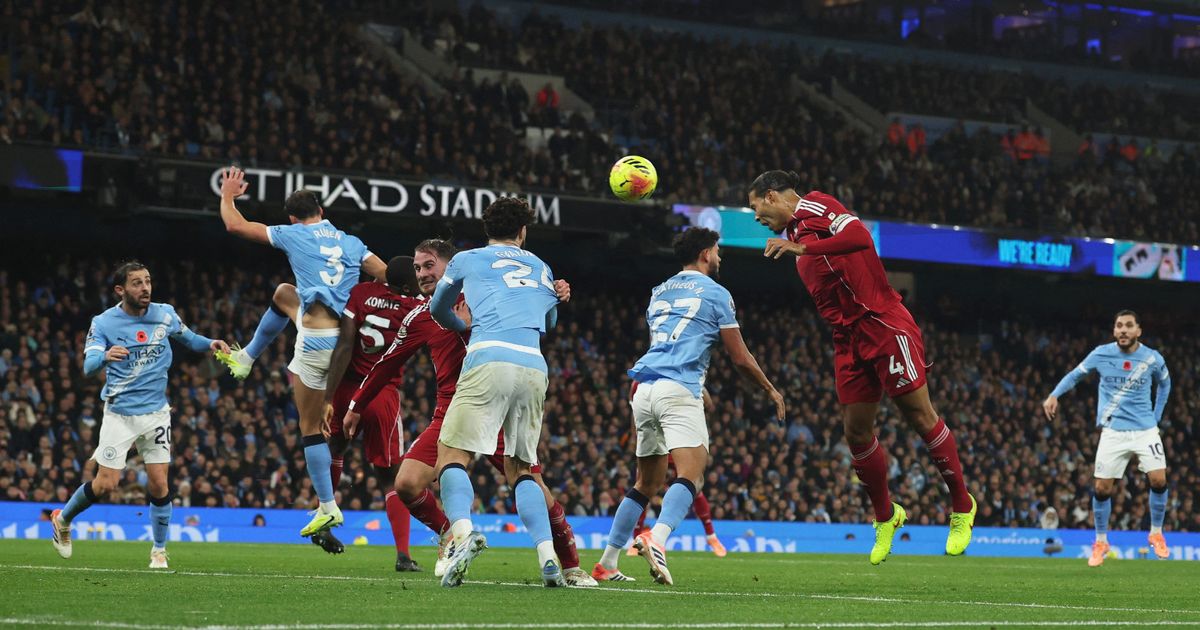 ليفربول يشكو للجنة الحكام إلغاء هدف فان دايك أمام سيتي