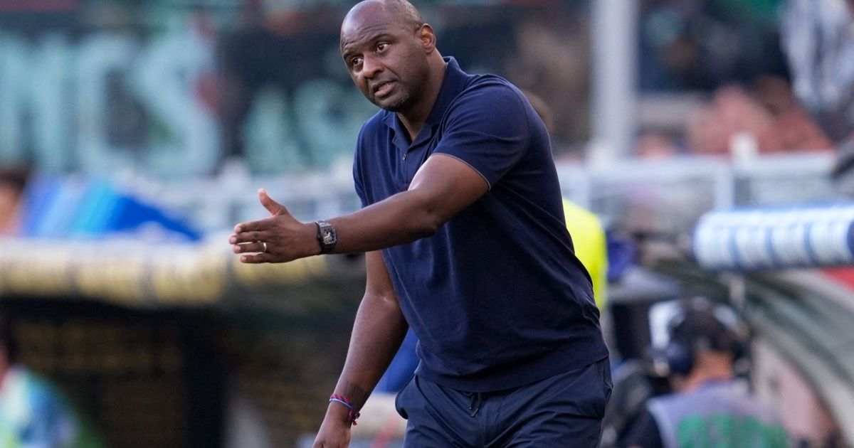 جنوى متذيل الدوري الإيطالي يعلن إقالة المدرب باتريك فييرا