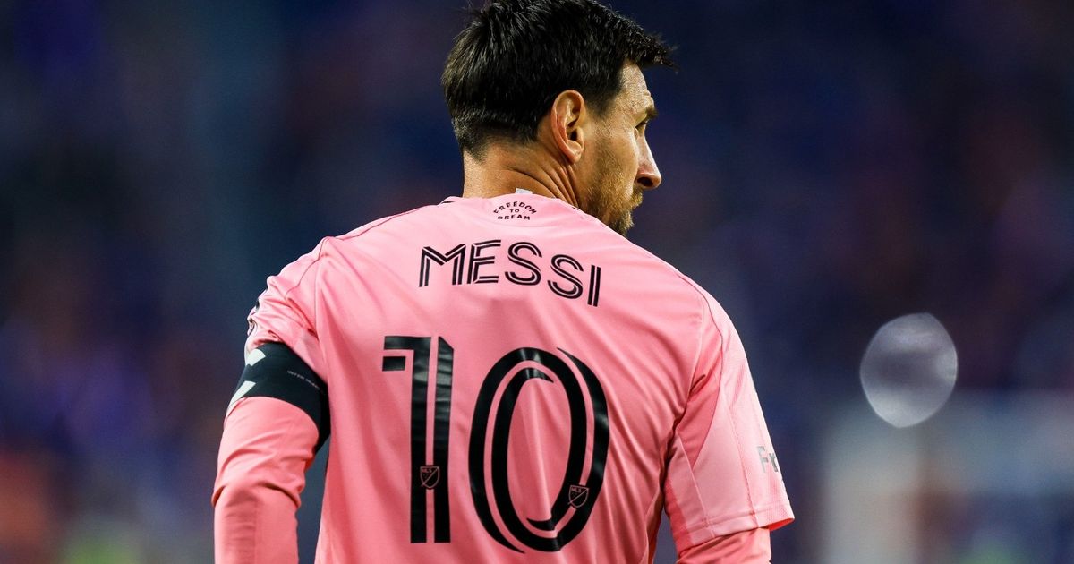 ليونيل ميسي يرفع رصيده إلى 1300 مساهمة تهديفية