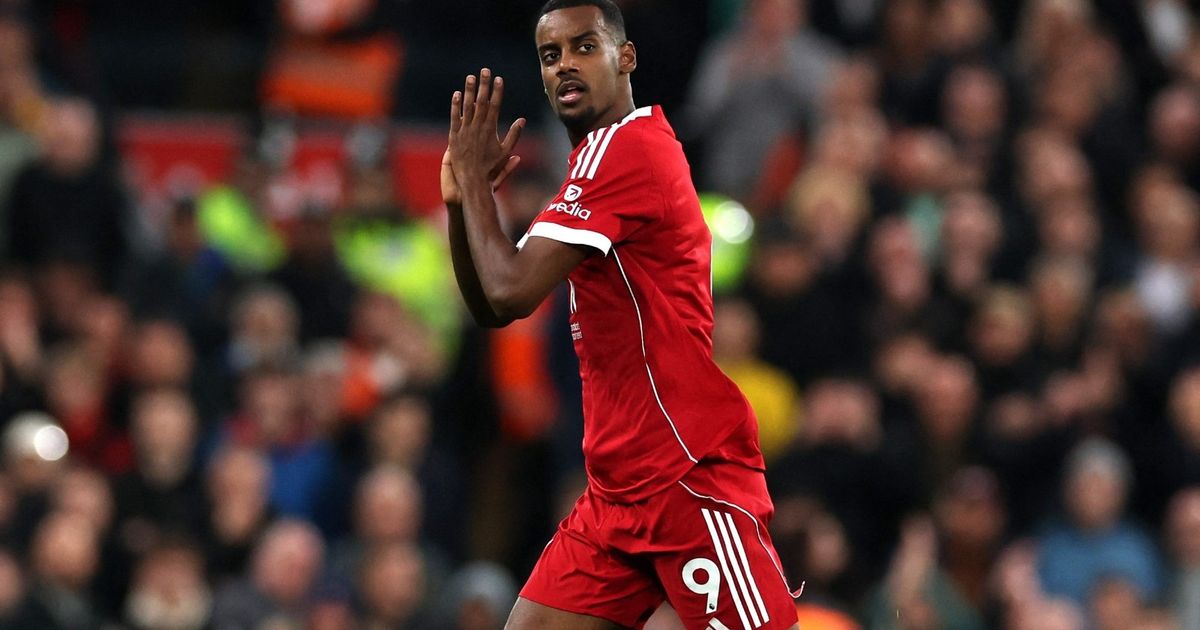 بوتر يستدعي إيزاك المصاب في قائمته الأولى كمدرب للسويد