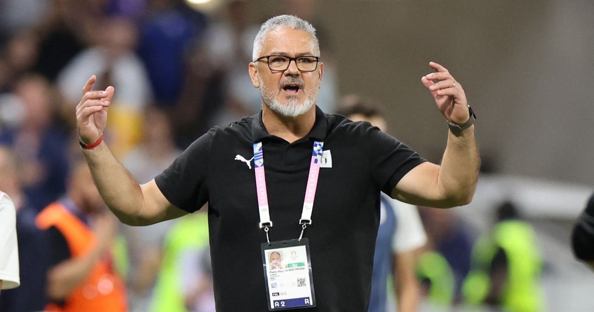 ميكالي رداً على حسام حسن: راتبي بناء على كفاءتي