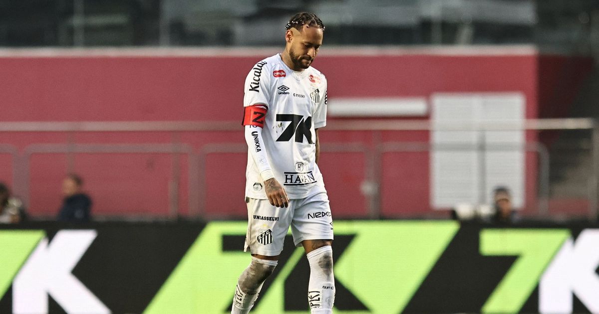 غضروف الركبة يوقف نيمار مجدداً.. وقطار كأس العالم يبتعد