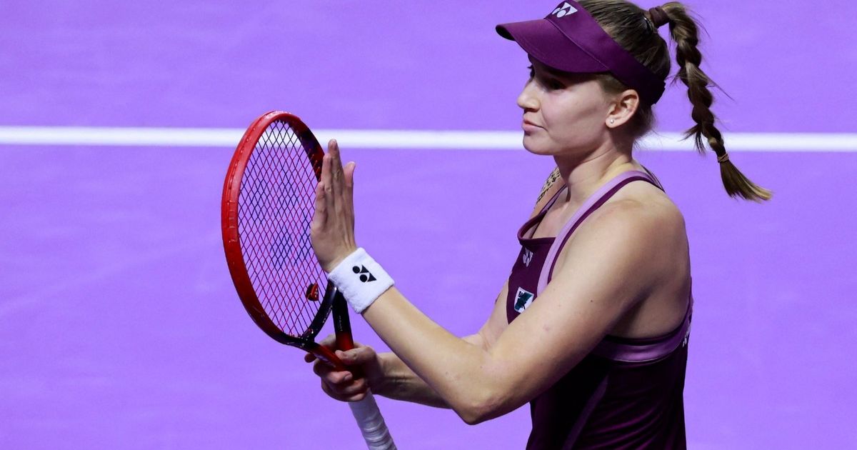 ريباكينا تهزم ألكسندروفا وتحافظ على سجلها المثالي في الرياض