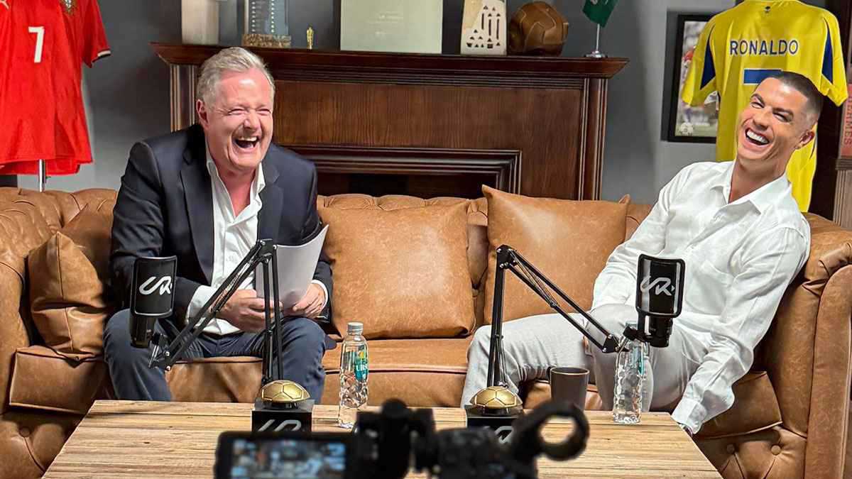 أثار جنون بيرس مورغان.. رونالدو يوجه “رسالة خفية” لترامب (فيديو)