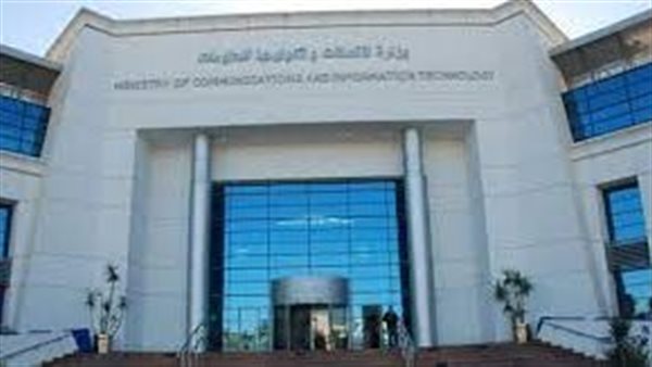 أخطار سيبرانية وتلاعب معلوماتي قد تكبد العالم تريليونات