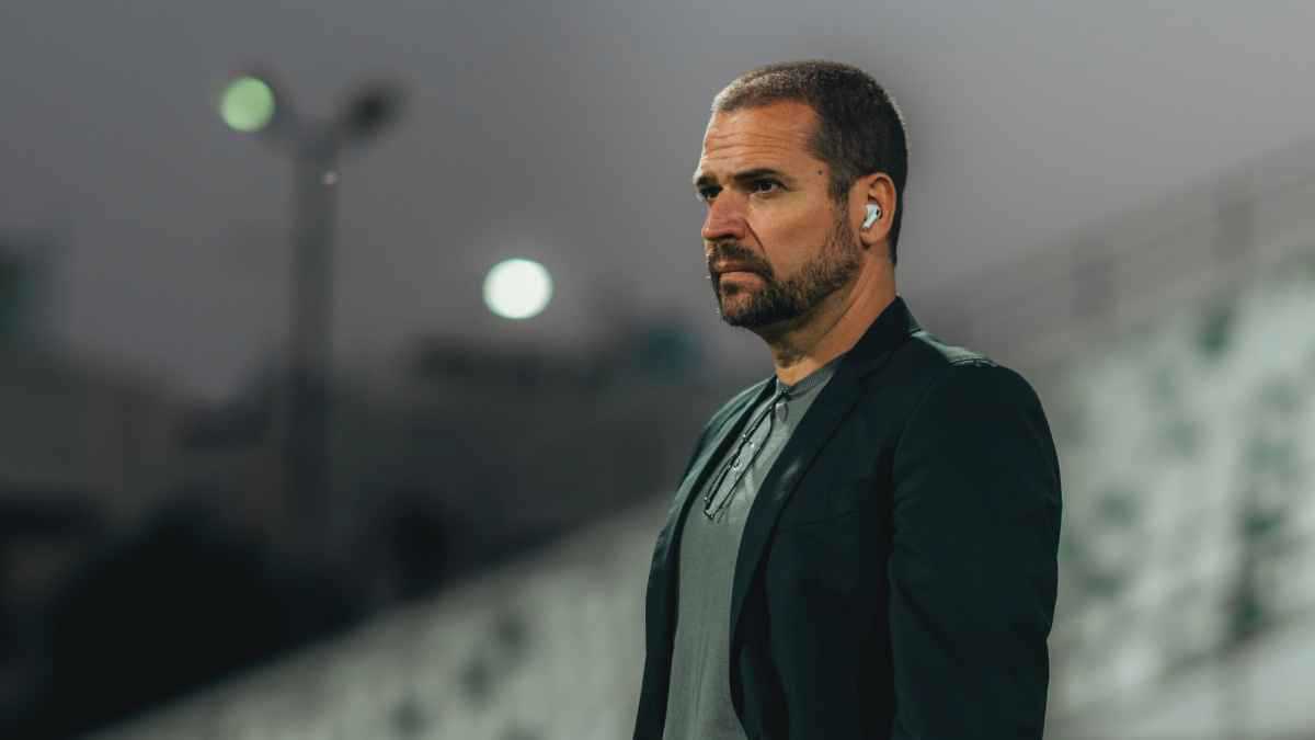 أول تحرك من روي بيدرو للقضاء على “كابوس” الأهلي السعودي