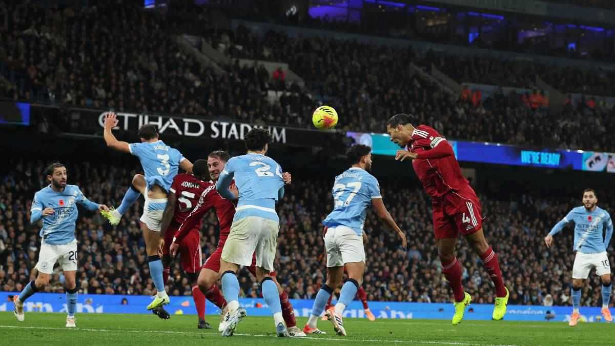 أول تعليق رسمي من لجنة الحكام بإنجلترا حول هدف ليفربول المُلغى أمام مانشستر سيتي