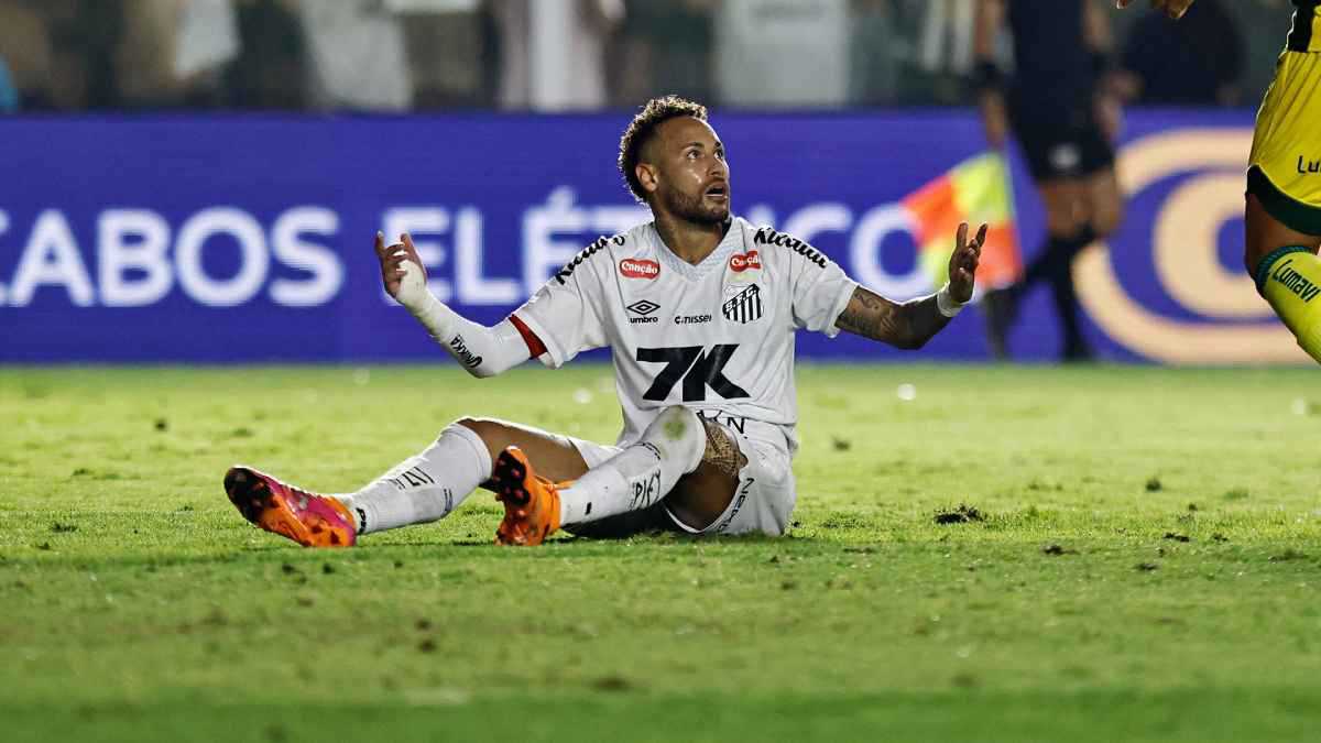 إصابة جديدة تنهي موسم نيمار مع سانتوس