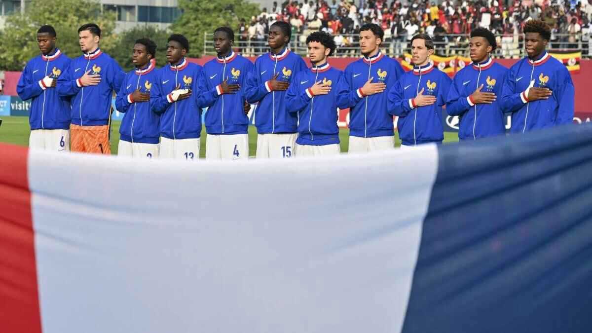 الفيفا يفتح تحقيقا في أحداث العنف بين لاعبي فرنسا وكولومبيا بمونديال الناشئين