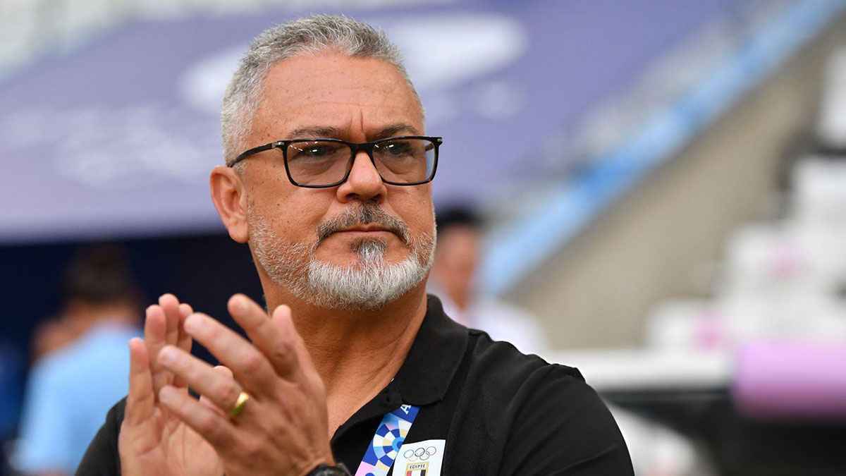 الكفاءة ليست بالجنسية.. ميكالي يصدم حسام حسن ببيان ناري