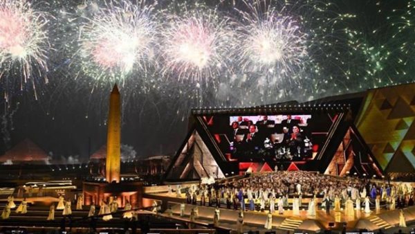 المتحف المصري الكبير يكتظ بالزوار منذ افتتاحه