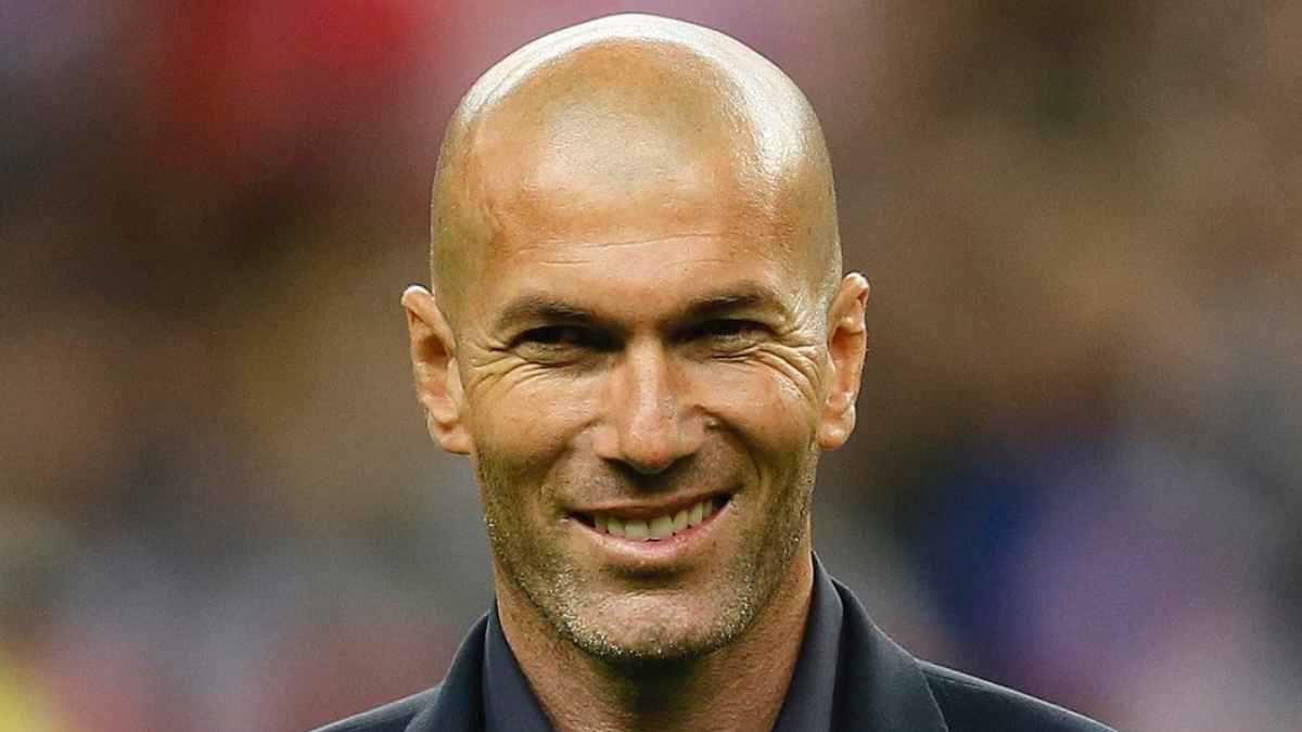 بعد اقتراب عودته للتدريب.. الـ3 وجهات “الأقرب” لزين الدين زيدان