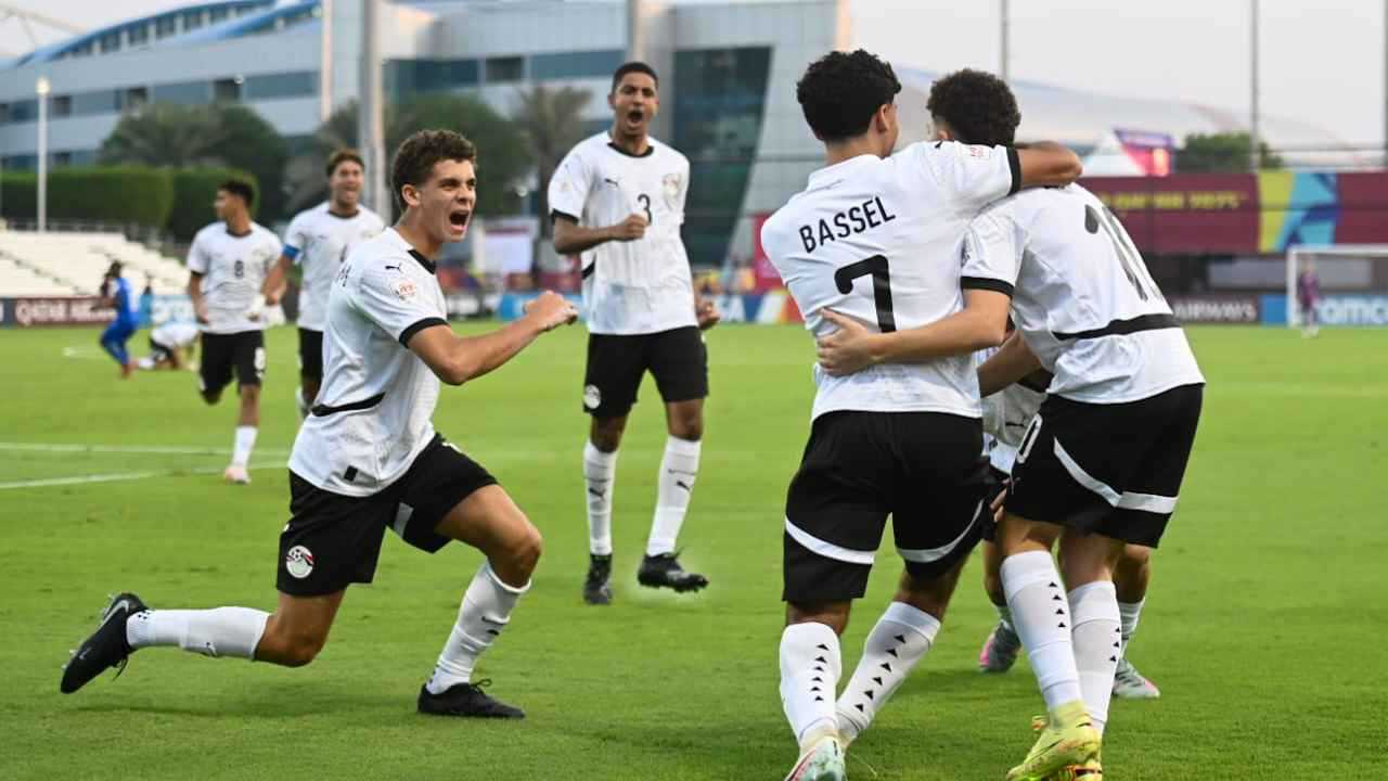 بعد تألقه مع منتخب مصر.. مارسيليا “ينقضُّ” على نجم الأهلي