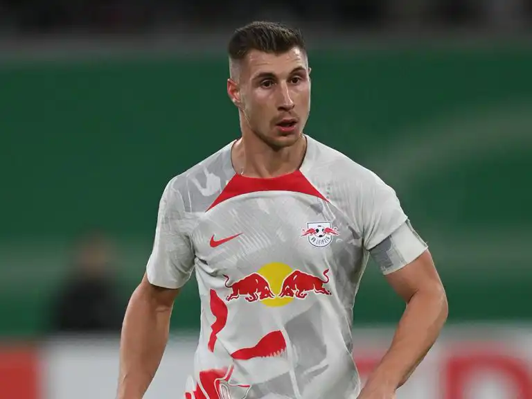 فيلي أوربان