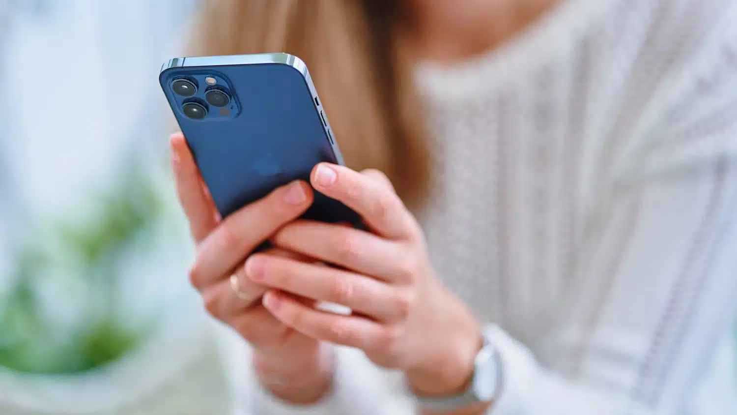 بميزات جديدة في iOS 26.2 بيتا.. أبل تعزز تجربة آيفون