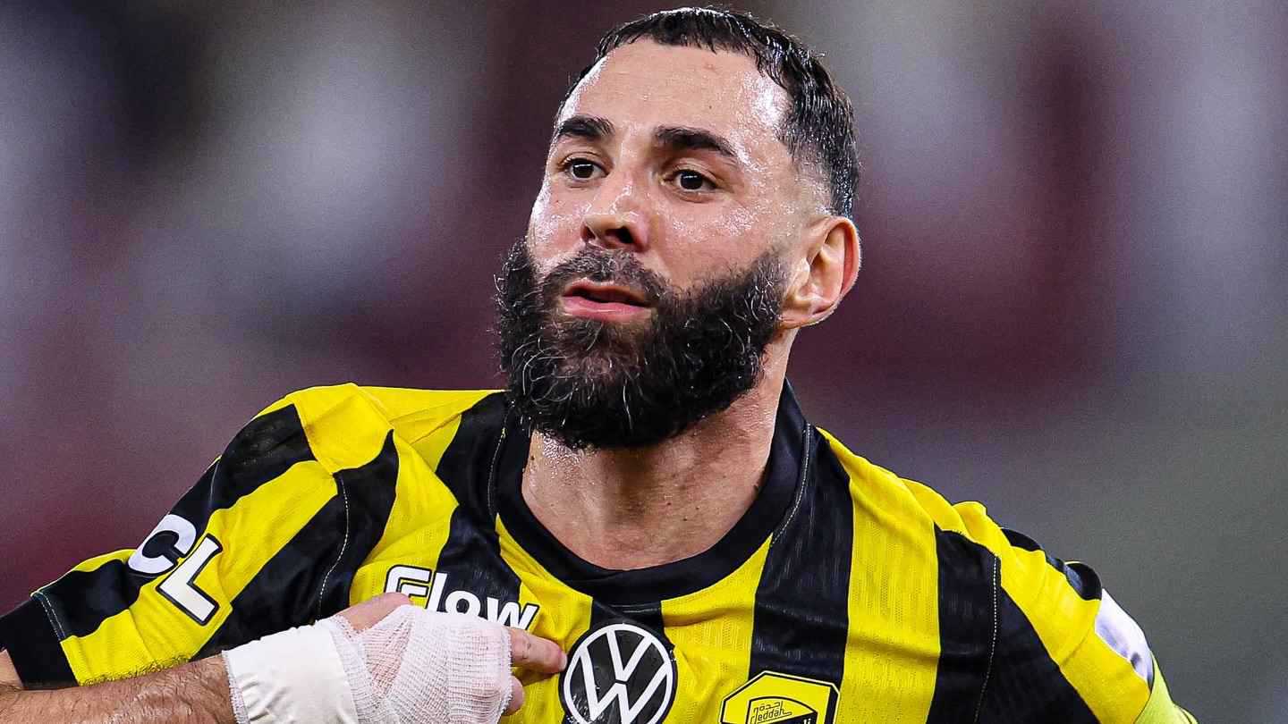 بنزيما يقود الاتحاد لاكتساح الشباب وإكمال عقد المربع الذهبي لكأس الملك (فيديو)