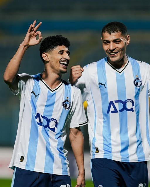 قد تكون صورة ‏‏‏كرة قدم‏، و‏كرة قدم‏‏ و‏نص‏‏