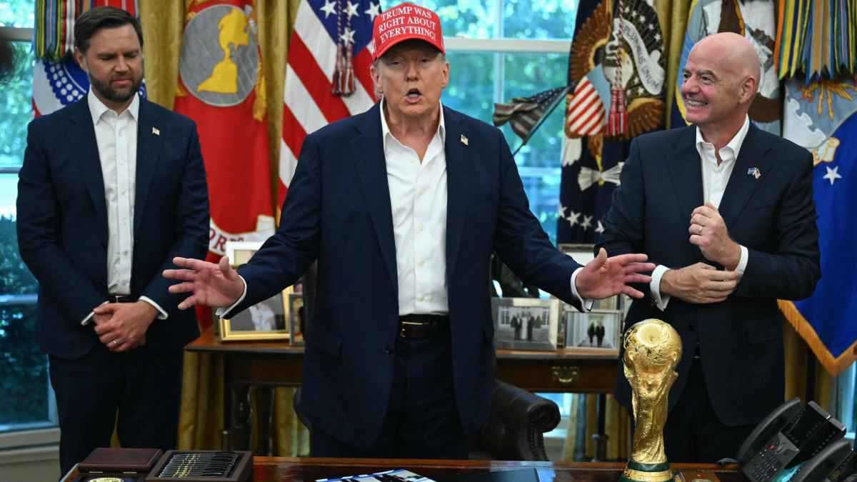 تأهلت رسميًا.. ما الدولة التي قد يمنع ترامب جمهورها من حضور كأس العالم؟
