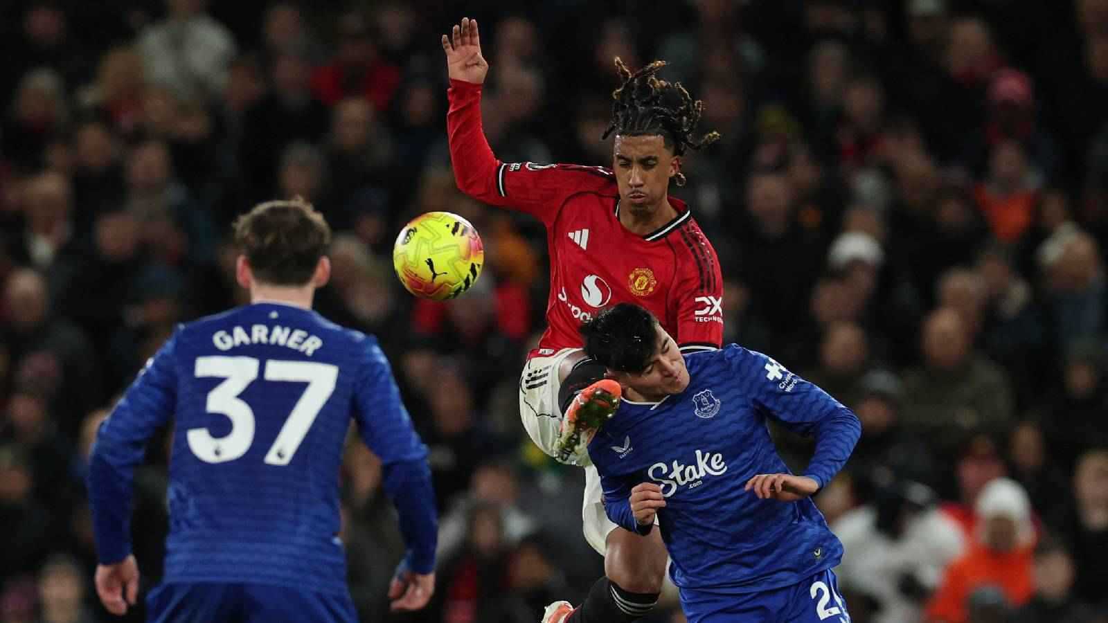 ترتيب الدوري الإنجليزي بعد خسارة مانشستر يونايتد أمام إيفرتون