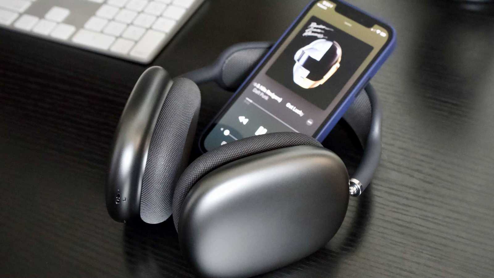 تطيل عمر البطارية وتحافظ على الأداء.. أداة ذكية في سماعات “AirPods”