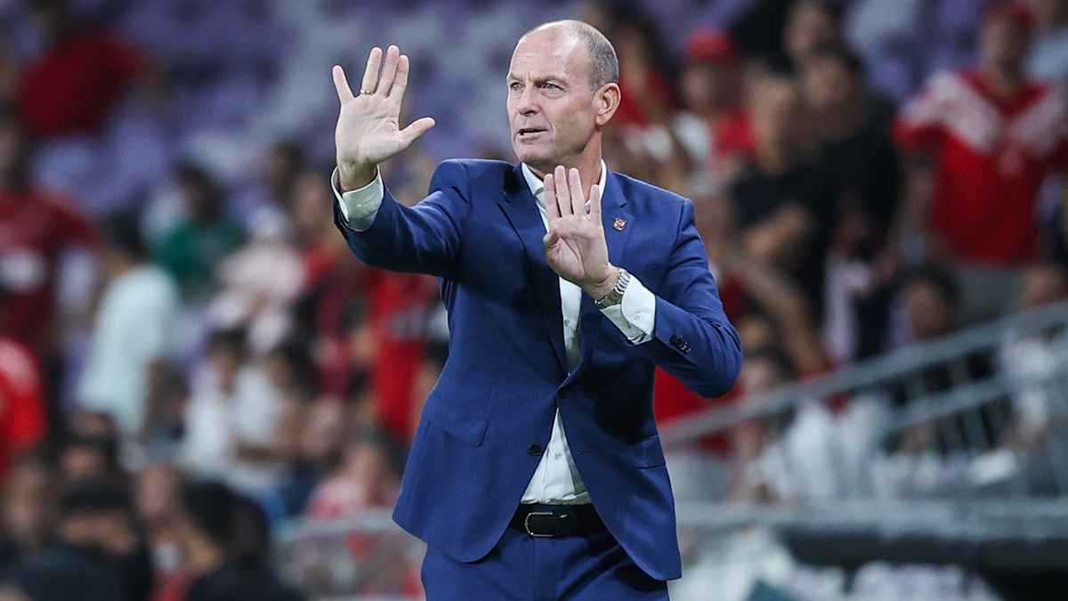 توروب يتلقى خبرا سارا قبل مواجهة الزمالك في نهائي السوبر