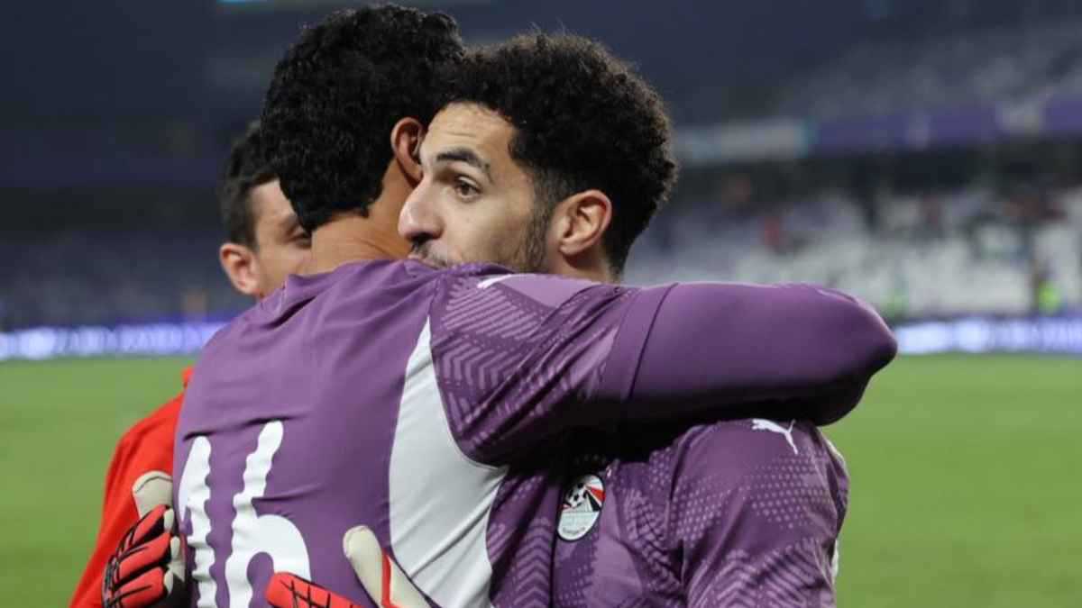 توروب يدرس قراراً خطيراً تجاه محمد الشناوي وشوبير