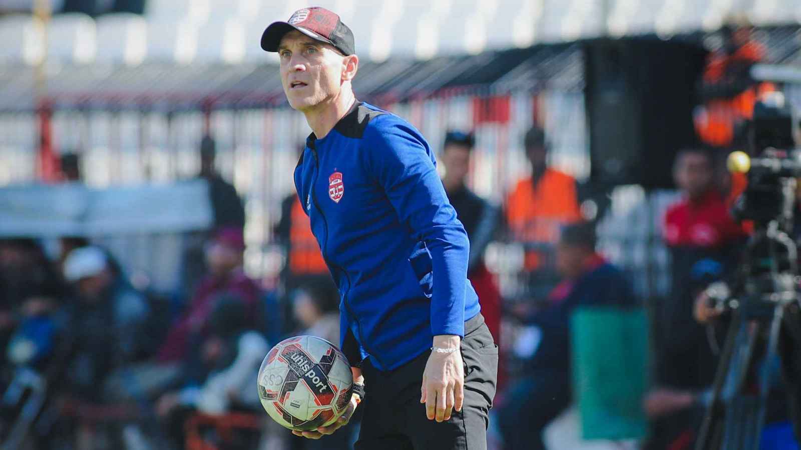 حقيقة المفاوضات بين الترجي التونسي ومدرب النادي الأفريقي السابق