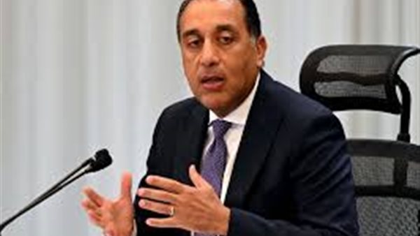 رئيس الوزراء يتفقد منطقة مسجد الحاكم بأمر الله ومشروعي بوتيك الشوربجي والأرناؤوطي