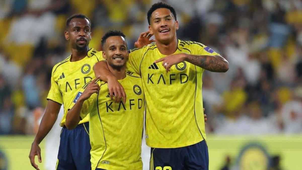 رغم الفوز برباعية.. نجم النصر السعودي يفجر غضب جيسوس (فيديو)