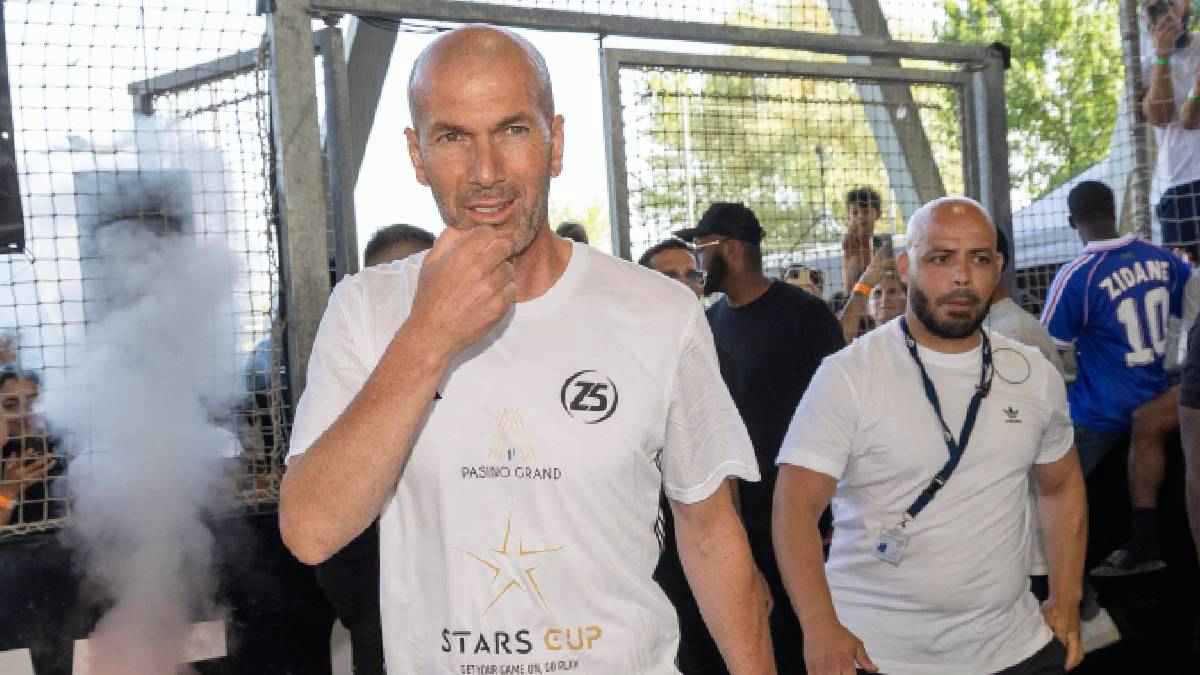 “سأعود قريباً”.. زين الدين زيدان يفجر جدلاً واسعاً حول وجهته القادمة