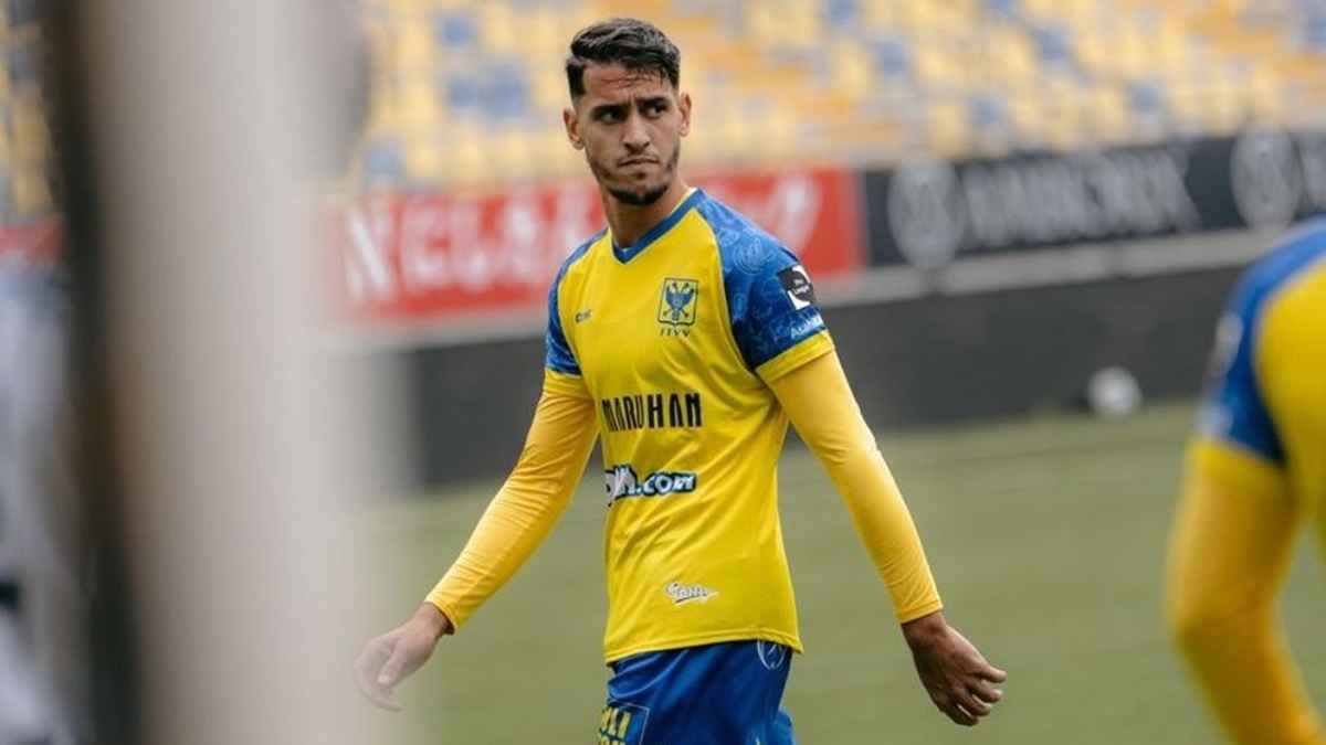 شبيبة القبائل يحسم الجدل حول رحيل زين الدين بلعيد للأهلي المصري