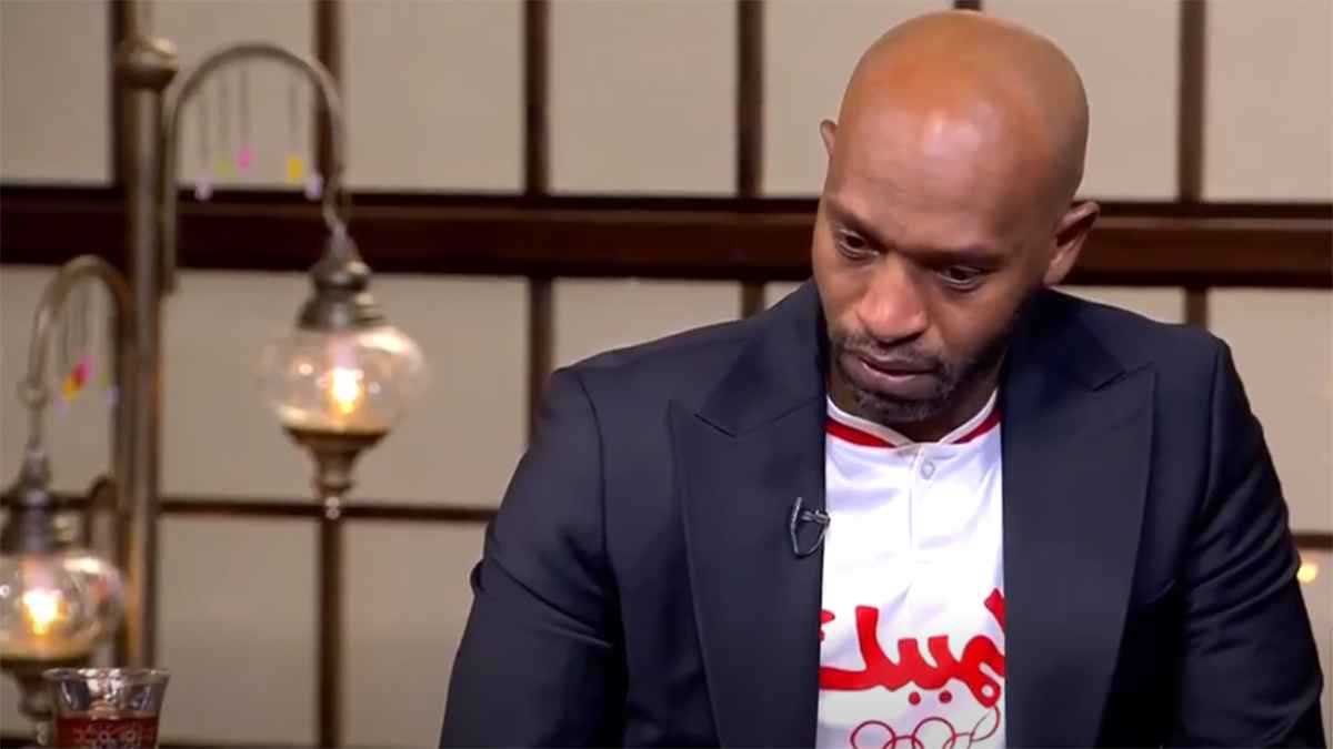 ظهر بقميصه التاريخي.. شيكابالا يبكي في وداع محمد صبري (فيديو)