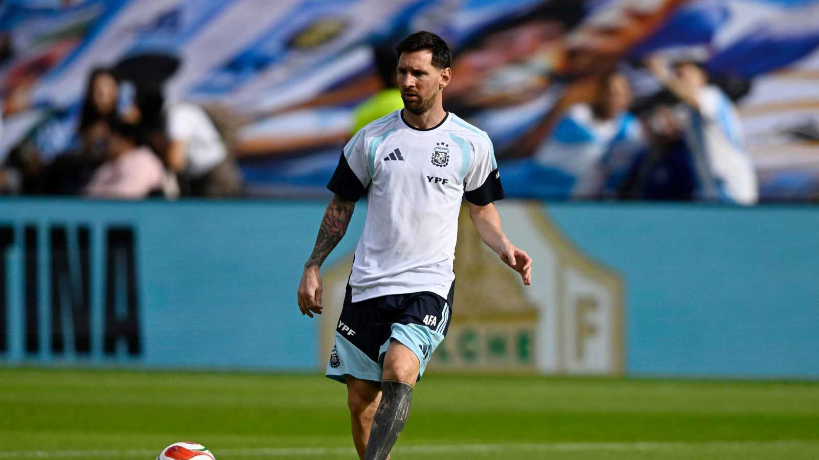 عدد الأهداف التي يحتاجها ليونيل ميسي للوصول إلى الهدف رقم 1000