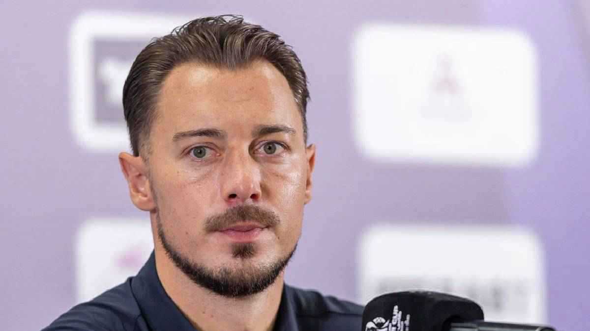 عرض ألماني يهدد مستقبل يايسله مع الأهلي السعودي