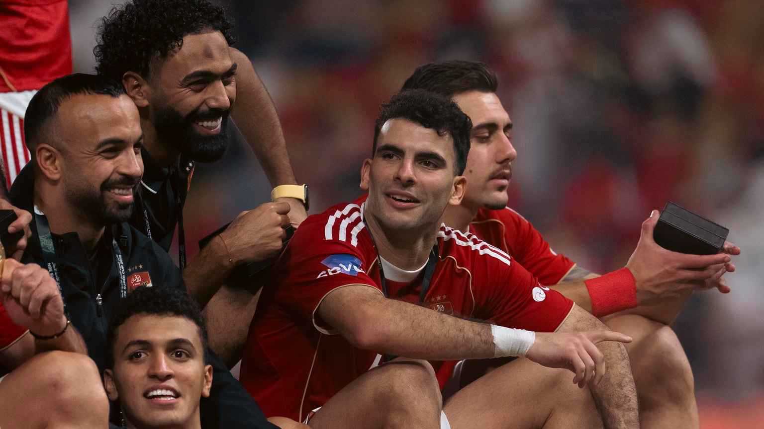 عمرو أديب يهاجم زيزو: تصرفات غير رياضية (فيديو)