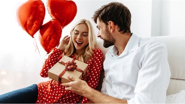 عيد الحب 2025.. رسائل وعبارات رومانسية تعبر عن المودة لكل الأحباب