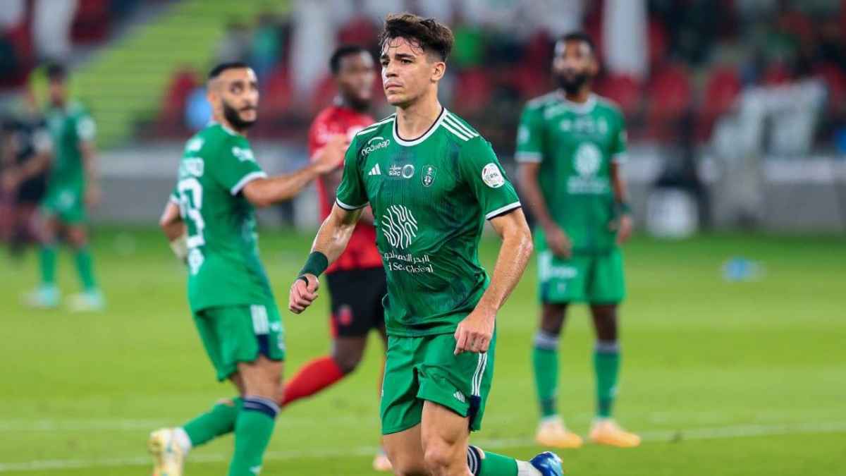 غابري فيغا يرد بقوة: لم أندم على الانتقال إلى الأهلي السعودي