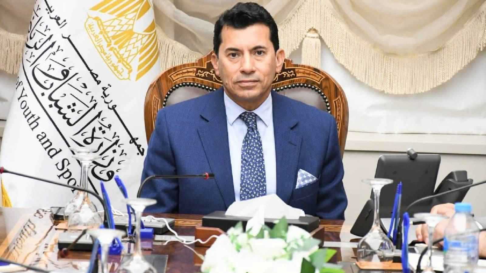 قطعة بديلة.. وزير الرياضة يلمح لحل أزمة أرض الزمالك (فيديو)